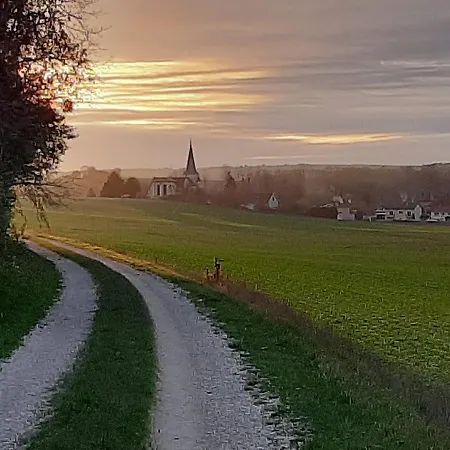 Chatrou Chatelraould-Saint-Louvent
